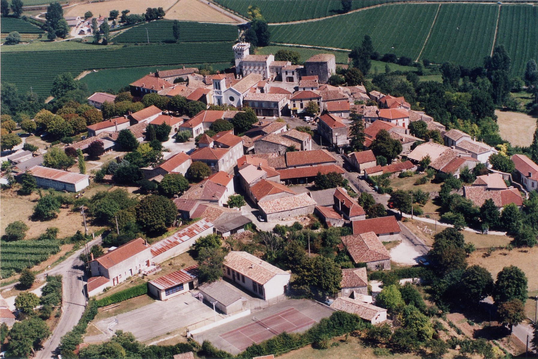 Roquecor village vue du ciel
